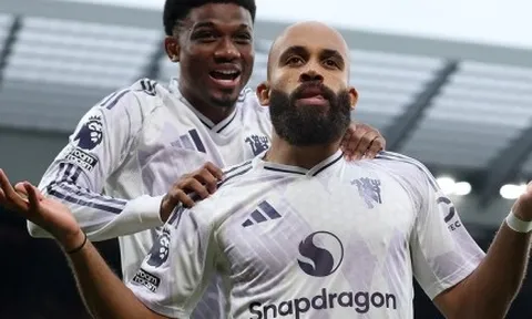 Kết quả giải Ngoại Hạng Anh: Man Utd hay bất ngờ, đánh bại Liverpool