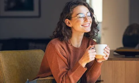 Phát hiện loại đồ uống là "kẻ thù" của mỡ máu, huyết áp cao, chống cả đột quỵ: Ngày 4 cốc là tốt nhất