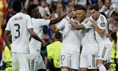 Real Madrid - Juventus: Sân khấu của Mbappe