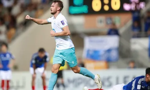 Nhà vô địch V-League quyết thắng đội bóng Nhật Bản