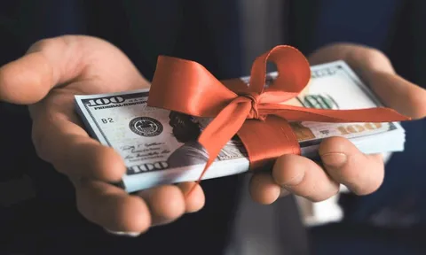 Một ngân hàng buộc các nhân viên trả lại tiền thưởng Tết trong 3 năm qua: Cơn sóng ngược trong giới tài chính Trung Quốc