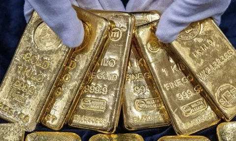 Cú 'sốc nhiệt' khi vàng bốc hơi 15 triệu đồng chỉ trong 48 giờ