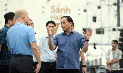 Ngày kia, hàng triệu người Việt Nam sẽ chứng kiến 1 sự kiện "3 nhất" khai mạc tại công trình top 10 TG