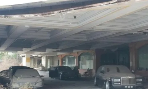Phát hiện dàn siêu xe trị giá hơn 200 tỷ đồng trong khách sạn bỏ hoang