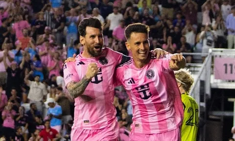 Messi lập cú đúp, với 1 bàn dễ nhất sự nghiệp