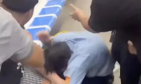 Công an vào cuộc vụ người đàn ông bị đánh trên tàu Metro số 1