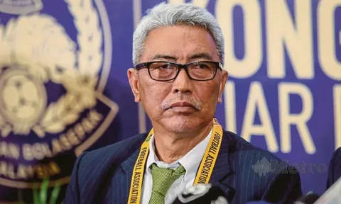 Sếp bóng đá Malaysia tiết lộ về “giải Đông Nam Á phiên bản FIFA”, tuyển Việt Nam có thể gặp khó khăn lớn?