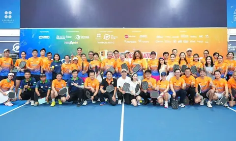 Giải pickleball UAP kết nối và sẻ chia đồng bào khó khăn