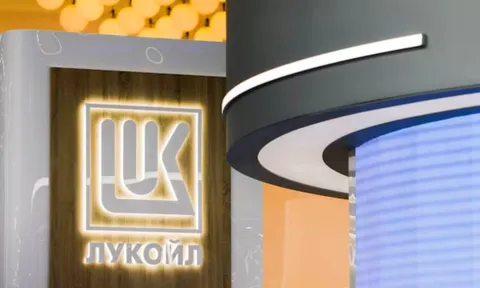 Lệnh trừng phạt đã khiến Moscow rung chuyển?: Tập đoàn năng lượng lớn nhất nhì Nga thanh lý tài sản nước ngoài ngay sau khi Mỹ, Anh 'giáng đòn'