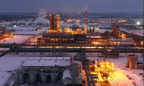 Thủ tướng Hungary nỗ lực đảo ngược lệnh trừng phạt của Mỹ đối với dầu mỏ Nga