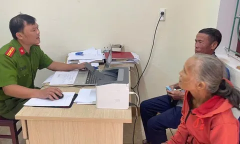 Nhiều người cao tuổi bất ngờ được thông báo "mắc nợ ngân hàng" dù chưa từng vay vốn