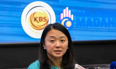 Bộ trưởng Malaysia bi quan trong ngày phán quyết vụ gian lận nhập tịch