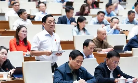 Kiến nghị tăng lương cơ sở ngay từ đầu năm 2026; hỗ trợ cán bộ vùng sáp nhập