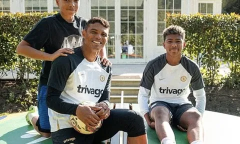 Con trai cựu danh thủ Brazil khoác áo đội tuyển U15 Anh