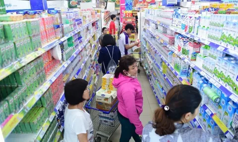 Bão cạnh tranh, các 'đại gia' ngành sữa đang làm ăn ra sao?