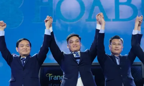 Con trai ông Lê Viết Hải tạm điều hành Tập đoàn Xây dựng Hòa Bình