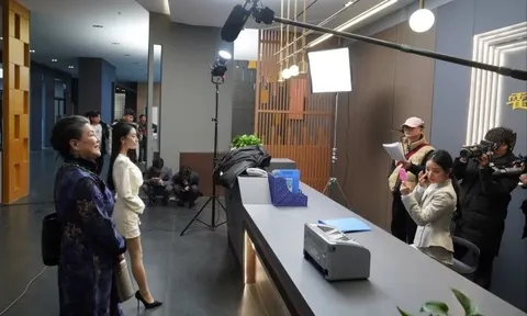 Làn sóng phim '2 phút' tại Trung Quốc: Thị trường gần 10 tỷ USD màu mỡ làm rung chuyển hệ thống truyền hình, điện ảnh truyền thống