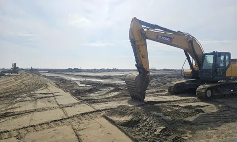 Vingroup đưa công nghệ hiện đại nhất thế giới vào san lấp nền dự án Vinhomes Cần Giờ