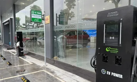 Thêm hãng xe lắp trạm sạc ô tô điện tại Việt Nam