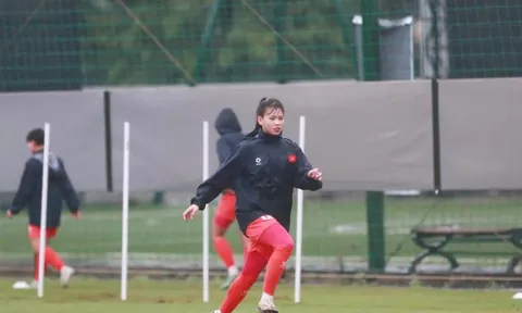 HLV Mai Đức Chung chưa hài lòng dù đội tuyển nữ Việt Nam thắng CLB nữ TPHCM