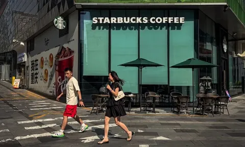 Ai đã chi 4 tỷ USD mua 60% cổ phần Starbucks Trung Quốc?
