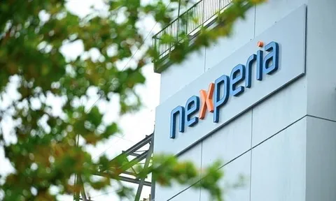 Hà Lan tịch thu, Trung Quốc đáp trả: Cuộc chiến chip cơ bản đẩy ngành công nghiệp ô tô vào thế nguy hiểm