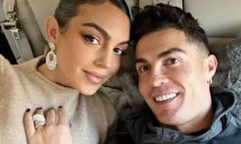 Nóng: Cristiano Ronaldo xác nhận thời gian đám cưới, tiết lộ lý do cầu hôn đầy bất ngờ