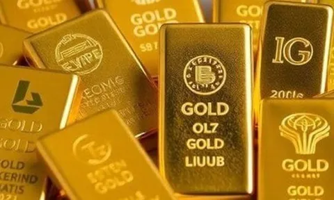 "Cú đấm bồi" sáng 5/11, giá vàng chịu đòn giáng 8,5 triệu đồng tiếp tục "sụt hố"