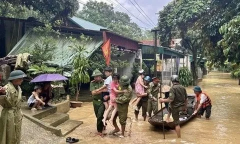 Thủ tướng yêu cầu trước 15h hôm nay phải hoàn thành sơ tán dân cư tại khu vực có nguy cơ sạt lở, lũ quét