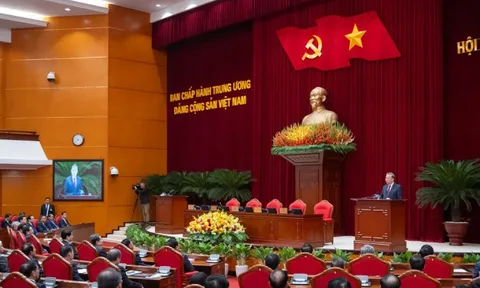 Thông qua Nghị quyết Hội nghị Trung ương 14