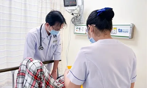 Vụ nghi ngộ độc sau khi ăn bánh mì: Thêm 11 nạn nhân, có người phải hồi sức tích cực