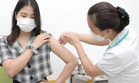 Ai sẽ được tiêm chủng miễn phí theo luật mới?