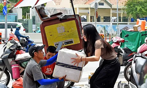 AI và mạng xã hội vào cuộc đua mua sắm cuối năm