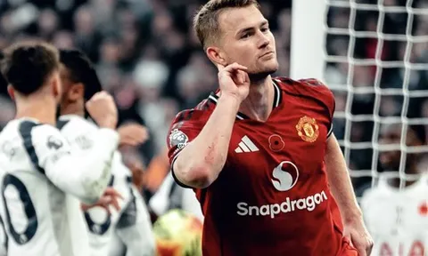 Bùng nổ bàn thắng phút bù giờ, Tottenham rơi chiến thắng trước Man United