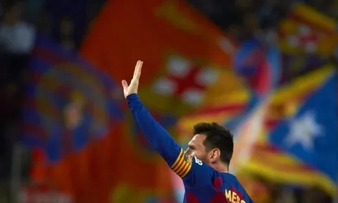 Lionel Messi trở lại Barca, từ giấc mơ lãng mạn đến thực tế