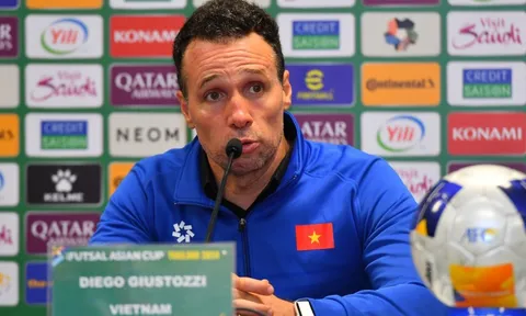 HLV Argentina bổ sung gấp "thần đồng 2005" lên tuyển Việt Nam, quyết săn vàng SEA Games