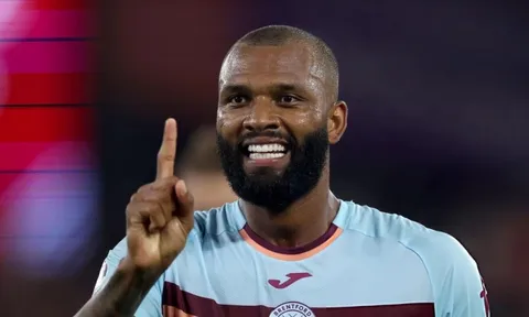 Igor Thiago - từ chàng phụ hồ, phát tờ rơi đến hiện tượng Ngoại hạng Anh