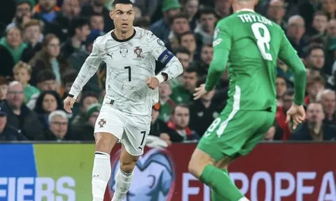 Ronaldo nhận thẻ đỏ sốc, Bồ Đào Nha thua tan tác ở Ireland