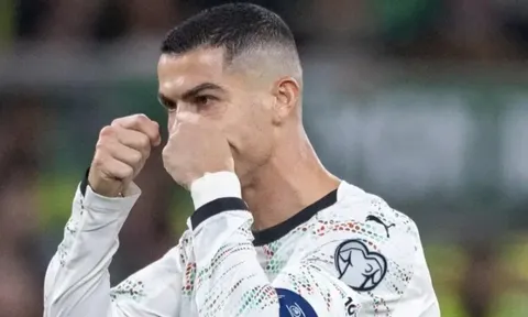 Sự cố ở Dublin: Ronaldo biến thành kẻ phản diện, phơi bày vấn đề của Bồ Đào Nha