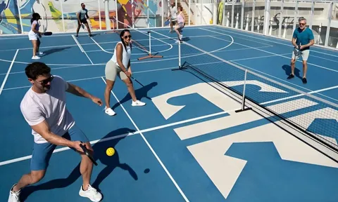 Giải đấu pickleball trên du thuyền 5 sao, thu hút 100 tay vợt