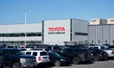 Toyota sẽ đầu tư 10 tỷ USD vào Mỹ trong 5 năm, vừa khánh thành nhà máy pin siêu 'khủng'