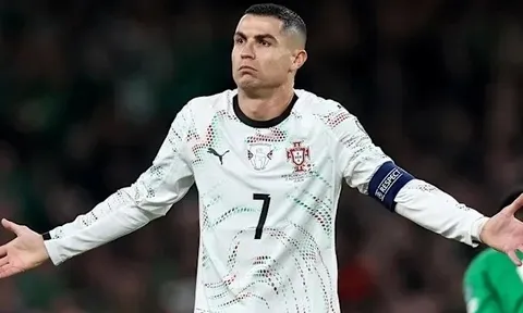 Ronaldo đối diện án phạt cực nặng cho tấm thẻ đỏ