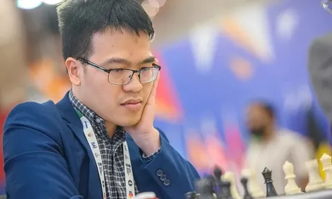 Lê Quang Liêm bị cầm hòa trước kỳ thủ Đức ở trận đầu tại vòng 5 World Cup 2025