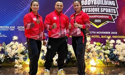 Thể hình Việt Nam lập kỳ tích "hat-trick vàng" vô địch thế giới