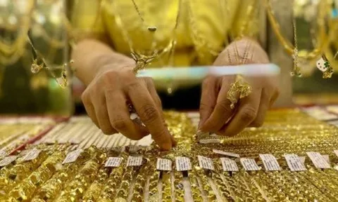 Giá vàng hôm nay 16/11: Ít biến động sau phiên lao dốc