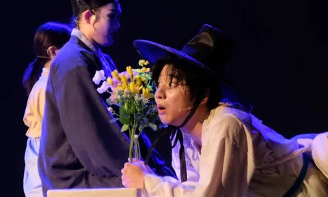 Thú vị câu chuyện đi tìm tình yêu chân thành của đoàn kịch Hàn Quốc