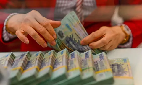 Lợi nhuận nhiều doanh nghiệp niêm yết tăng nhưng lợi nhuận lõi toàn thị trường vẫn giảm