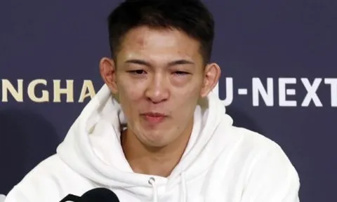 Bị nhà vô địch Muay Thái đánh sưng mặt, cao thủ Nhật Bản bật khóc vì con trai