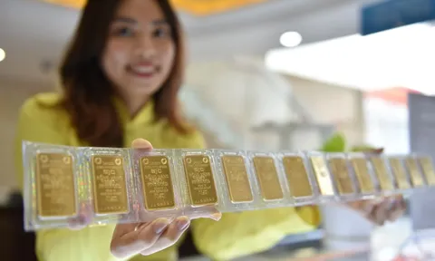 Giá vàng miếng SJC chênh giá vàng thế giới hơn 21 triệu đồng/lượng