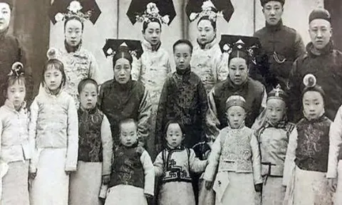 Loạt ảnh hiếm gia đình Phổ Nghi: Mẹ ruột chỉ còn vài khoảnh khắc, người ông nhớ suốt đời lại gây bất ngờ